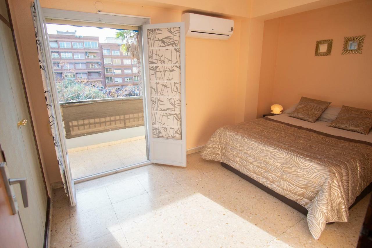 Apartamento Comodo A 10 Min Del Centro Alicante Exterior foto